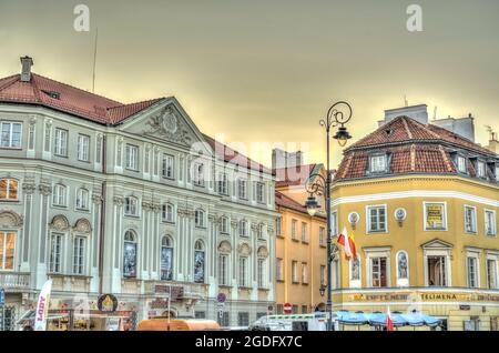 Warschau, Nowy Swiat Street, HDR-Bild Stockfoto