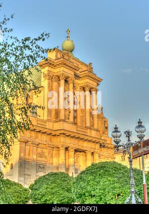 Warschau, Nowy Swiat Street, HDR-Bild Stockfoto