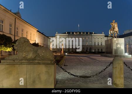 Warschau, Nowy Swiat Street, HDR-Bild Stockfoto