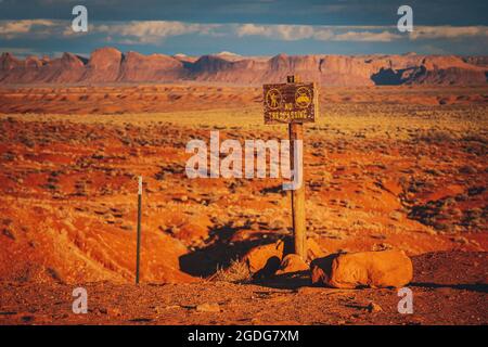 Kein Trespassing-Schild im Monument Valley Stockfoto