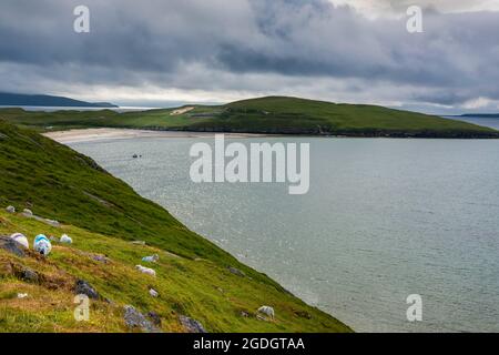 Blick auf den Strand von Niosaboist von Seilebost auf der Isle of Harris, äußere Hebriden, Schottland, Großbritannien Stockfoto