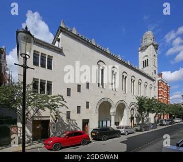 Cadogan Hall, Chelsea, London, Großbritannien. 1907 als Kirche erbaut, heute einer der führenden Veranstaltungsorte für klassische Musik in London. Sloane Terrace, SW1.Robert Fellowes Stockfoto