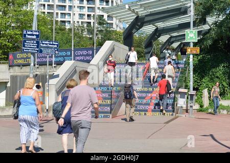 Wien, Österreich. Corona Test- und Impfstation im Austria Center in Wien Stockfoto