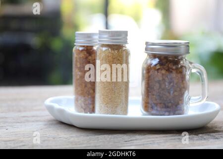 Zucker auf Holzhintergrund Stockfoto