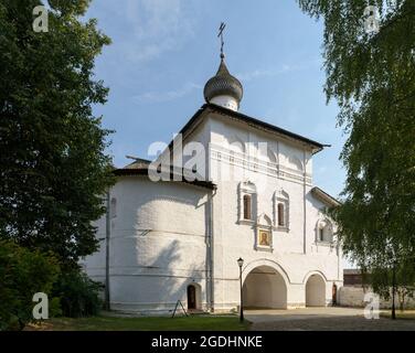 Annunciation Gate Kirche im Kloster des Heiligen Euthymius. Susdal, Russland Stockfoto