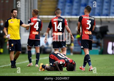 Genua, Italien. 13. August 2021. Yayah Kallon vom FC Genua feiert, nachdem er beim Fußballspiel Coppa Italia zwischen dem FC Genua und dem AC Perugia ein Tor erzielt hat. Kredit: Nicolò Campo/Alamy Live Nachrichten Stockfoto