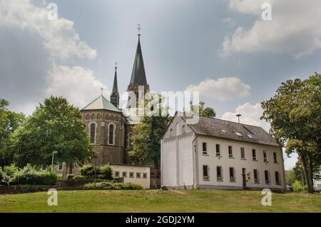 Aachen Eilendorf-St. Severin ist eine katholische Kirche in Aachen-Eilendorf. Stockfoto