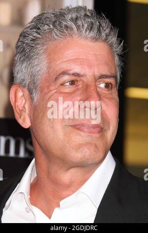 Anthony Bourdain nimmt am 30. Juli 2009 an der Columbia Picturs-Premiere von „Julie & Julia“ im Ziegfeld Theatre in New York City Teil. Foto: Henry McGee/MediaPunch Stockfoto