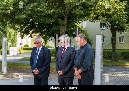 Bernd Lange,Pfarrer Andreas Bertram,Dr. Michael Wieler , Am 13. August 2021 wird an den Beginn des Baus der Berliner Mauer und die vollständige Schlie Stockfoto