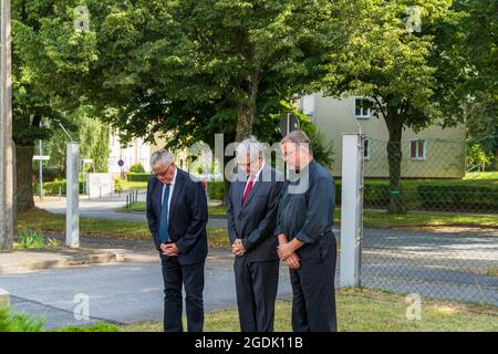 Bernd Lange,Pfarrer Andreas Bertram,Dr. Michael Wieler , Am 13. August 2021 wird an den Beginn des Baus der Berliner Mauer und die vollständige Schlie Stockfoto