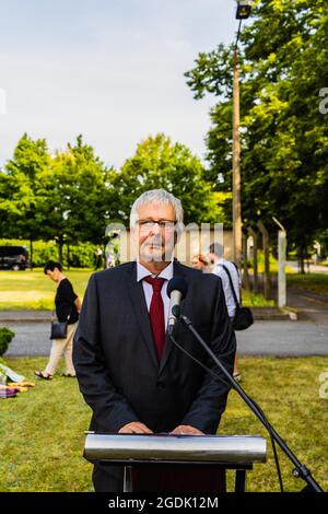 Pfarrer Andreas Bertram , Am 13. August 2021 wird an den Beginn des Baus der Berliner Mauer und die vollstndige Schließung der innerdeutschen Grenze Stockfoto