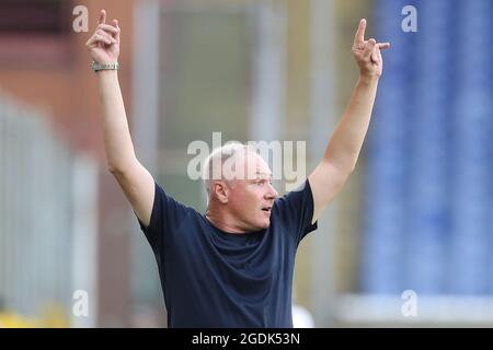 Genua, Italien, 13. August 2021. Massimiliano Alvini Cheftrainer des AC Perugia Calcio reagiert während des Coppa Italia-Spiels bei Luigi Ferraris in Genua. Bildnachweis sollte lauten: Jonathan Moscrop / Sportimage Kredit: Sportimage/Alamy Live News Stockfoto