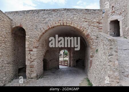 Isole Tremiti - Uscita del Castello dei Badiali dal Torrione del Ponte Stockfoto