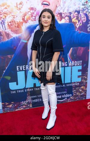 Los Angeles, USA. August 2021. Lauren Patel nimmt am 39. Jährlichen Outfest Los Angeles LGBTQ Film Festival Teil, bei dem EVERYBODY’S AM 13. August 2021 AUF dem Hollywood Forever Cemetery, Los Angeles, CA, über JAMIE SPRICHT. Quelle: Eugene Powers/Alamy Live News Stockfoto