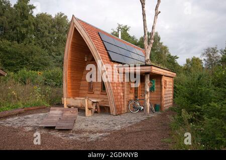 Holzbungalow in De Wije Werelt camping, Otterlo, Gelderland, Niederlande Stockfoto