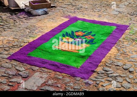 Detail der dekorativen Ostern Teppich in Antigua Guatemala Stadt, Guatemala. Stockfoto