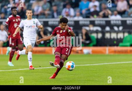 Serge Gnabry (München) Borussia Mönchengladbach - FC Bayern München 13.08.2021, Fußball; 1. Bundesliga, Saison 2021/22 Foto: Moritz Müller Copyrig Stockfoto