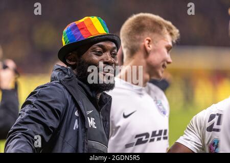 Brondby, Dänemark. August 2021. Michael Essien vom FC Nordsjaelland gesehen nach dem 3F Superliga-Spiel zwischen Brondby IF und FC Nordsjaelland im Brondby Stadion in Brondby, Dänemark. (Foto: Gonzales Photo/Alamy Live News Stockfoto