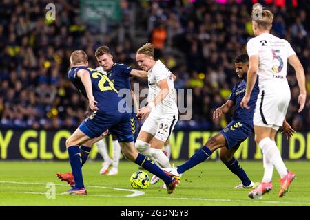 Brondby, Dänemark. August 2021. Andreas Schjelderup (32) vom FC Nordsjaelland beim 3F Superliga-Spiel zwischen Brondby IF und FC Nordsjaelland im Brondby Stadion in Brondby, Dänemark. (Foto: Gonzales Photo/Alamy Live News Stockfoto