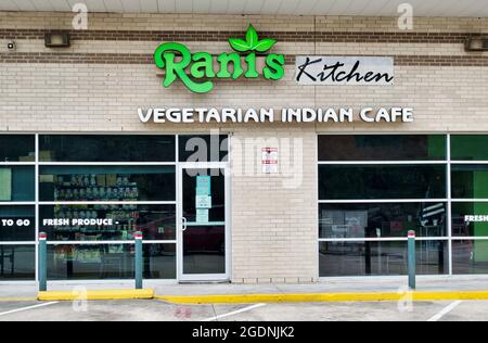 Houston, Texas USA 05-14-2021: Rani's Kitchen, Vegetarian Indian Cafe Storefront in Houston, TX. Stockfoto