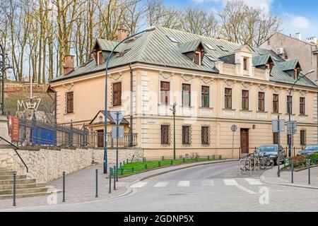 Alte Wohnungen des Podgorze Viertels, Krakau, Polen. Stockfoto