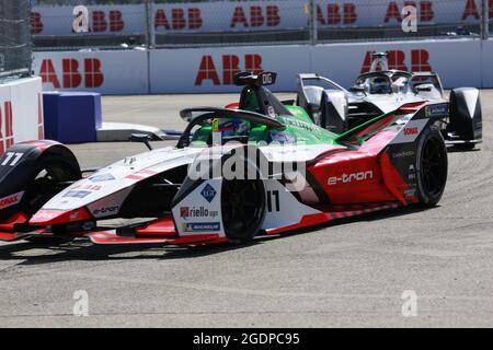 08/14/2021, Berlin, Deutschland, Lucas Di Grassi beim Rennen. Lucas Di Grassi vom Team Audi Sport Abt Schaeffler gewinnt den 14. Lauf beim BMW i Berlin E-Prix 2021 präsentiert von CBMM Niobium. Edoardo Mortara (SUI) vom Team ROKIT Venturi Racing gewinnt den zweiten Platz und Mitch Evans (NZL) vom Team Jaguar Racing den dritten Platz. Die Formel E wird am 14. Und 15. August zum siebten Mal in einem Doppelrennen in Berlin sein. Stockfoto