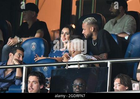 Paris, Frankreich. August 2021. Neymar beim Spiel PSG gegen Straßburg im Parc des Princes in Paris, Frankreich, am 14. August 2021.(Foto von Lionel Urman/Sipa USA) Quelle: SIPA USA/Alamy Live News Stockfoto