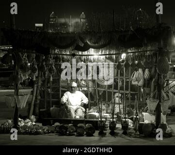 Traditionelle Geschäfte von Omani Fisherman Stockfoto