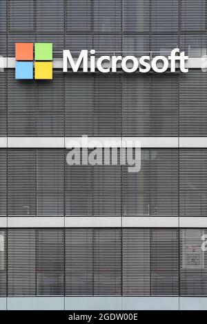 Köln, 2. Juli 2017: Microsoft ist ein US-amerikanisches multinationales Technologieunternehmen, das Computersoftware entwickelt, herstellt und vertreibt Stockfoto