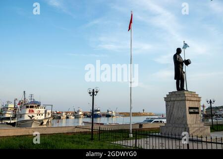 Mürefte ist eine Küstenstadt und ein Stadtteil der Provinz Tekirdağ an der Nordküste des Marmarameeres in Thrakien in der Türkei. Besuchsdatum: 28. juli 202 Stockfoto