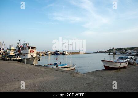 Mürefte ist eine Küstenstadt und ein Stadtteil der Provinz Tekirdağ an der Nordküste des Marmarameeres in Thrakien in der Türkei. Besuchsdatum: 28. juli 202 Stockfoto