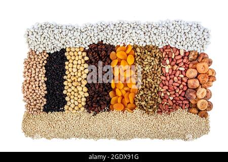 Traditionelles köstliches türkisches Dessert; Ashura (Asure). Zutaten des traditionellen Dessert Asure, Noah Pudding Hintergrund. Stockfoto