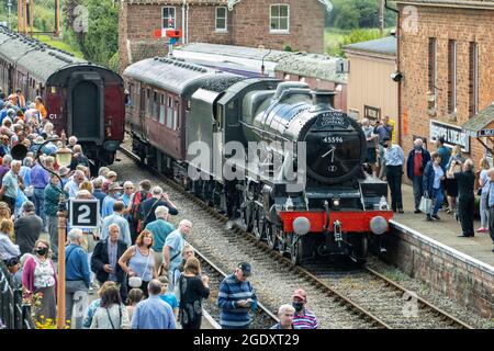 The West Somerset Steam Express 14/8/2021. Gezogen von Lok 45596 Bahamas. Stockfoto