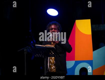 Der Dichter Lemn Sissay liest aus seinem Buch "Mein Name ist Warum?" Beim Fringe -by-the-Sea Festival, North Berwick, Schottland, Großbritannien Stockfoto