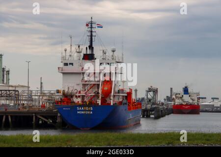 Saargas LPG-Tanker am Kai im Hafen von Waalhaven im Hafen von Rotterdam Stockfoto