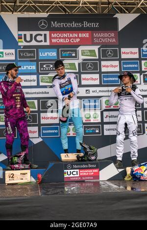 Herren Elite Podium, 1. Loris VERGIER von Frankreich, 2. Thibaut DAPRELA von Frankreich, 3. Laurie GRÖNLAND von Großbritannien, während des Mountainbike-Weltcups 2021 am 15. August 2021 in Maribor, Slowenien - Foto Olly Bowman / DPPI Stockfoto