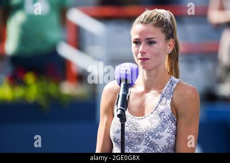 15. August 2021: Camila Giorgi (ITA) spricht beim Finale der WTA National Bank Open im IGA Stadium in Montreal, Quebec, an die Zuschauer. David Kirouac/CSM Stockfoto