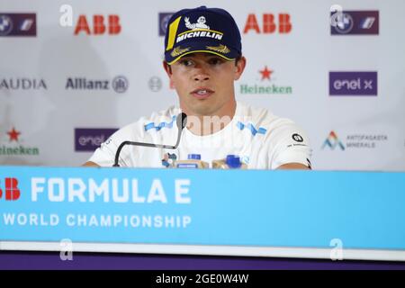 Berlin, Deutschland. August 2021. Die letzten beiden Rennen der diesjährigen Formel-E-Saison finden am 14. August 2021 auf dem Asphalt am Flughafen Tempelhof in Berlin statt und sind das Finale für den Weltmeistertitel. Das Foto zeigt Nyck de Vries ersten Formel-E-Weltmeister in Berlin. (Foto: Simone Kuhlmey/Pacific Press/Sipa USA) Quelle: SIPA USA/Alamy Live News Stockfoto