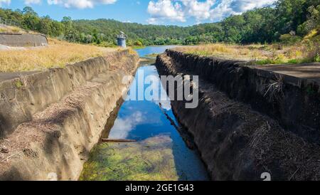 Auslaufen Des Gold Creek Reservoir Stockfoto