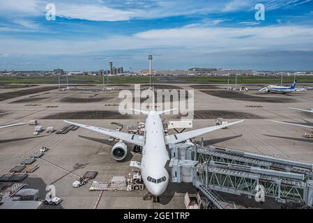 Am Haneda International Airport in Tokio Stockfoto