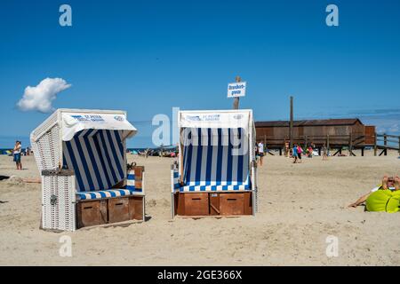 Strandleben im Sommer in Sankt Peter-Ording an der Schleswig-Holsteinischen Nordseeküste Stockfoto