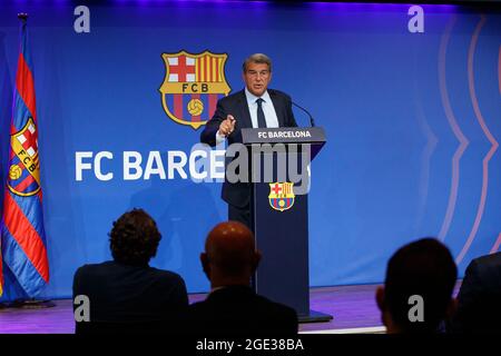 16. August 2021: Joan Laporta Präsident des FC Barcelona bei einer Pressekonferenz auf der Auditori 1899 in Barcelona, Spanien (Bildquelle: © DAX via ZUMA Press Wire) Stockfoto