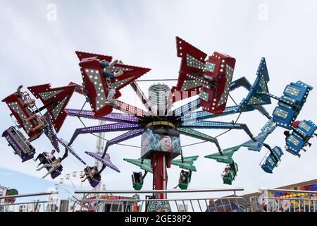 Super Trooper Ride by PWS Rides im Barry Island Pleasure Park, South Wales, Großbritannien, August 2021 Stockfoto