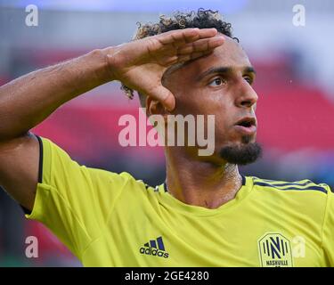 15. August 2021: Der Mittelfeldspieler von Nashville, Hany Mukhtar (10), feiert nach seinem Treffer während des MLS-Spiels zwischen DC United und dem SC Nashville im Nissan Stadium in Nashville, TN. Kevin Langley/CSM Stockfoto