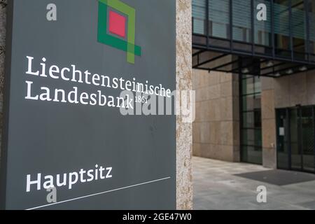 VADUZ, LIECHTENSTEIN - 28. MÄRZ 2020: Die Liechtensteinische Landesbank AG wurde 1861 gegründet und ist ein Finanzinstitut im Fürstentum Liec Stockfoto