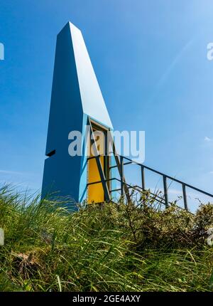 Der Sound Tower in Six Marshes in der Nähe von Chapel St Leonards auf dem English Coast Path National Trail in Lincolnshire East Midlands England. Stockfoto