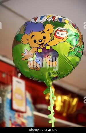 Balloon with Bamse – The World's Strongest Bear ist eine schwedische Karikatur von Rune Andréasson. Stockfoto