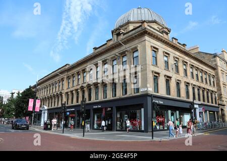 Shopper in der Sauchiehall Street in Glasgow Stockfoto