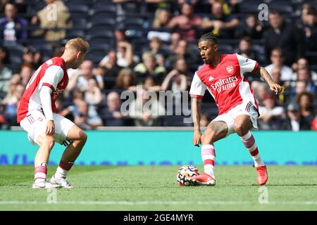 London, Großbritannien. August 2021. Reiss Nelson von Arsenal in Aktion während des Pre-Season Friendly (The Mind Series)-Spiels zwischen Tottenham Hotspur und Arsenal am 8. August 2021 im Tottenham Hotspur Stadium, London, England. Foto von Ken Sparks. Nur zur redaktionellen Verwendung, Lizenz für kommerzielle Nutzung erforderlich. Keine Verwendung bei Wetten, Spielen oder Veröffentlichungen einzelner Clubs/Vereine/Spieler. Kredit: UK Sports Pics Ltd/Alamy Live Nachrichten Stockfoto