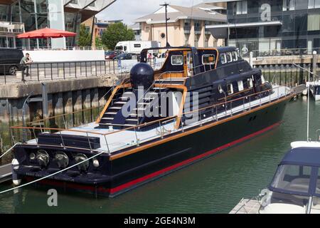 Brave Challenger Gas Turbine Boat, Southampton, Großbritannien Stockfoto